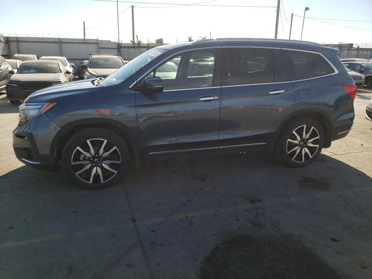 2019 HONDA PILOT TOUR car image