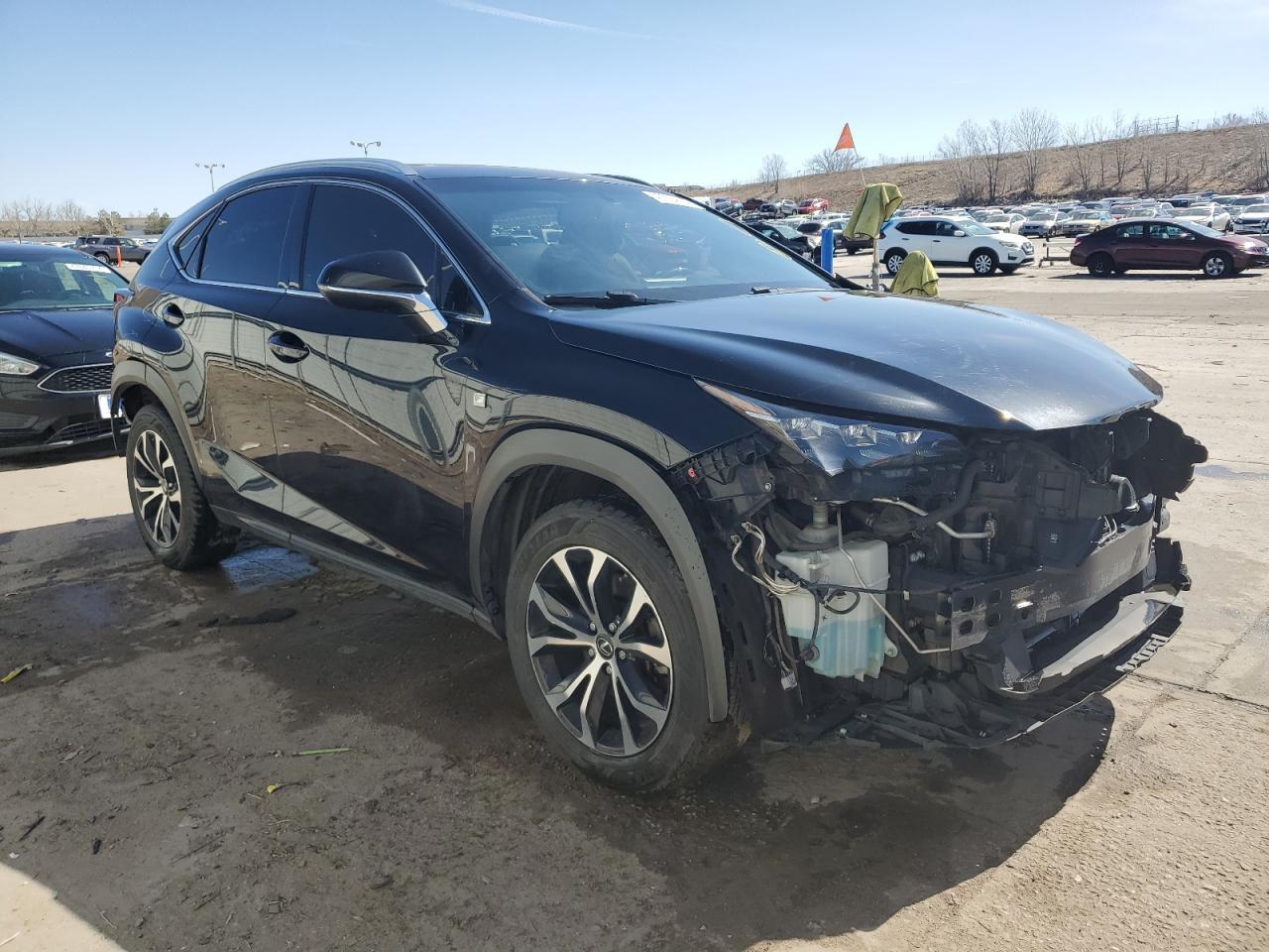 2015 LEXUS NX 200T - Фото 4