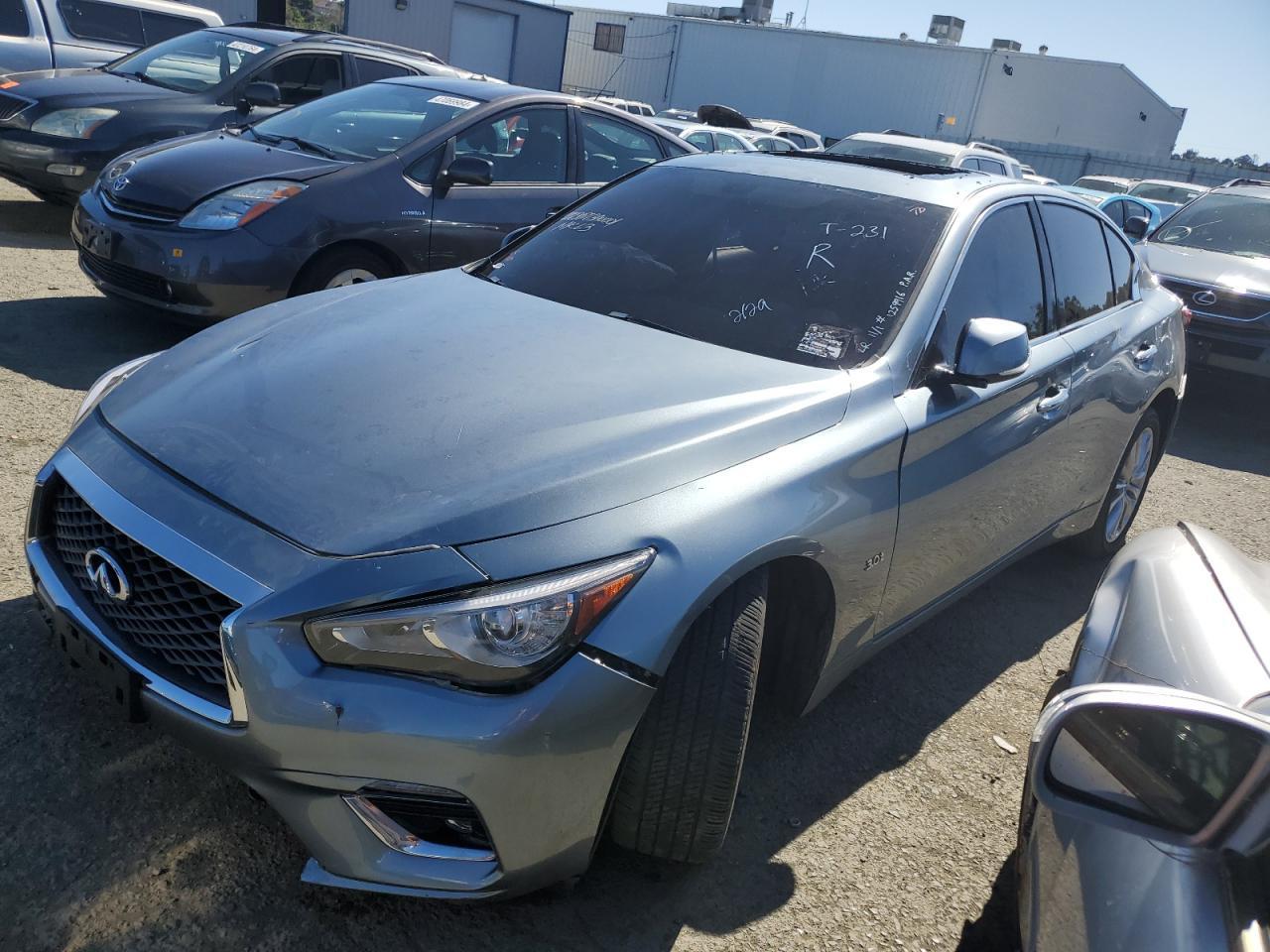 2018 INFINITI Q50 LUXE