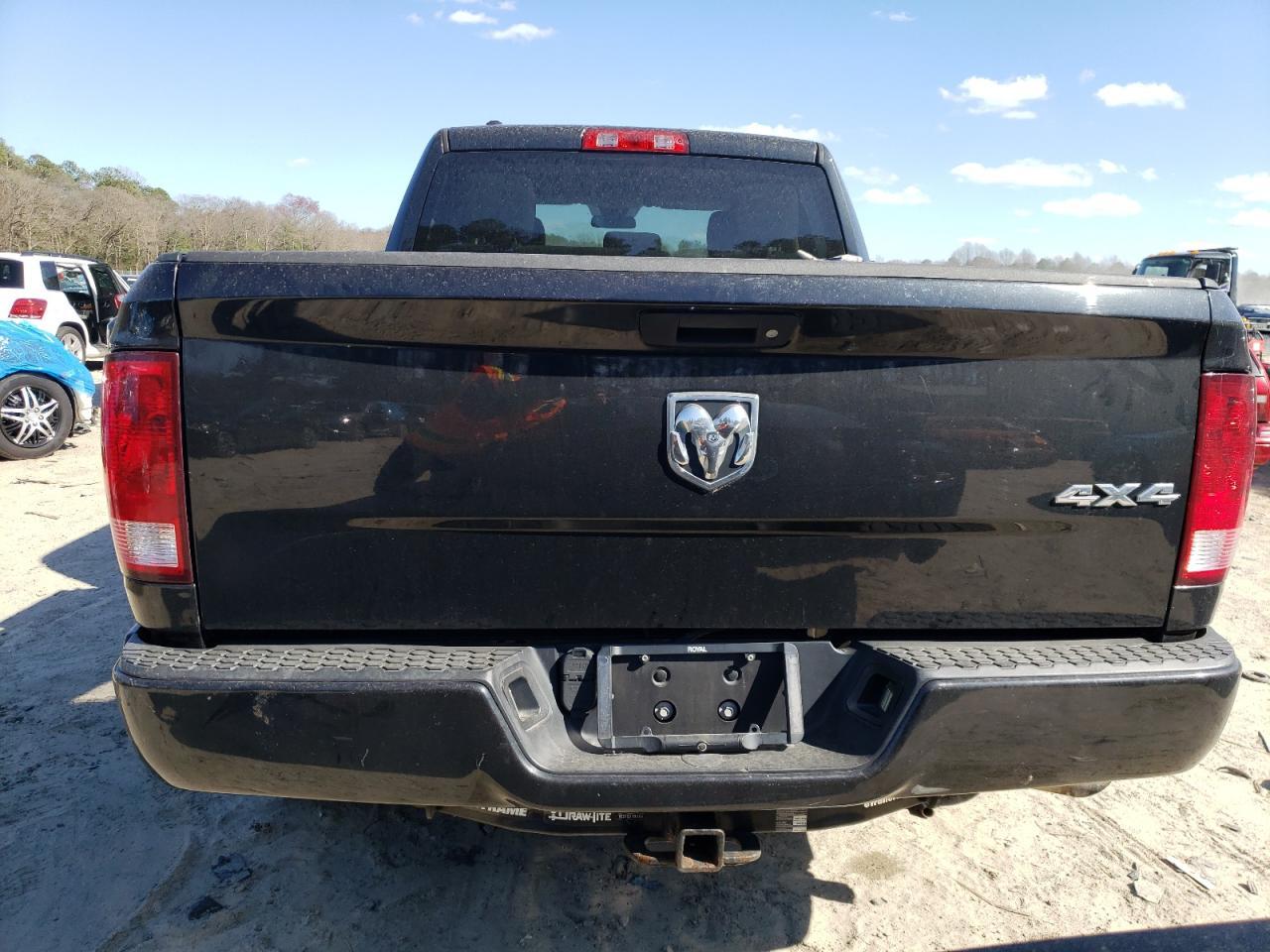 2017 RAM 1500 ST - Image 6