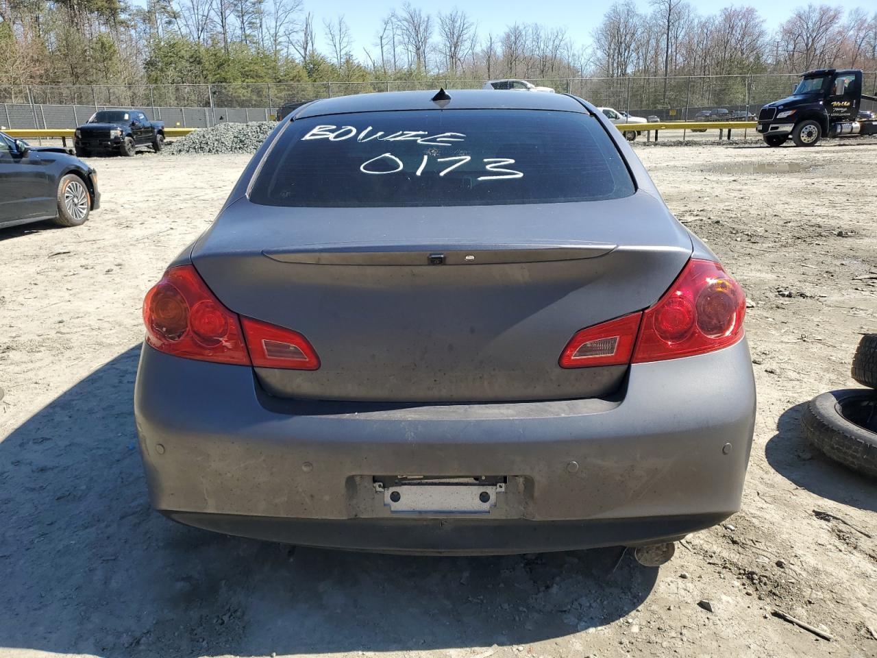 2012 INFINITI G37 - Image 6
