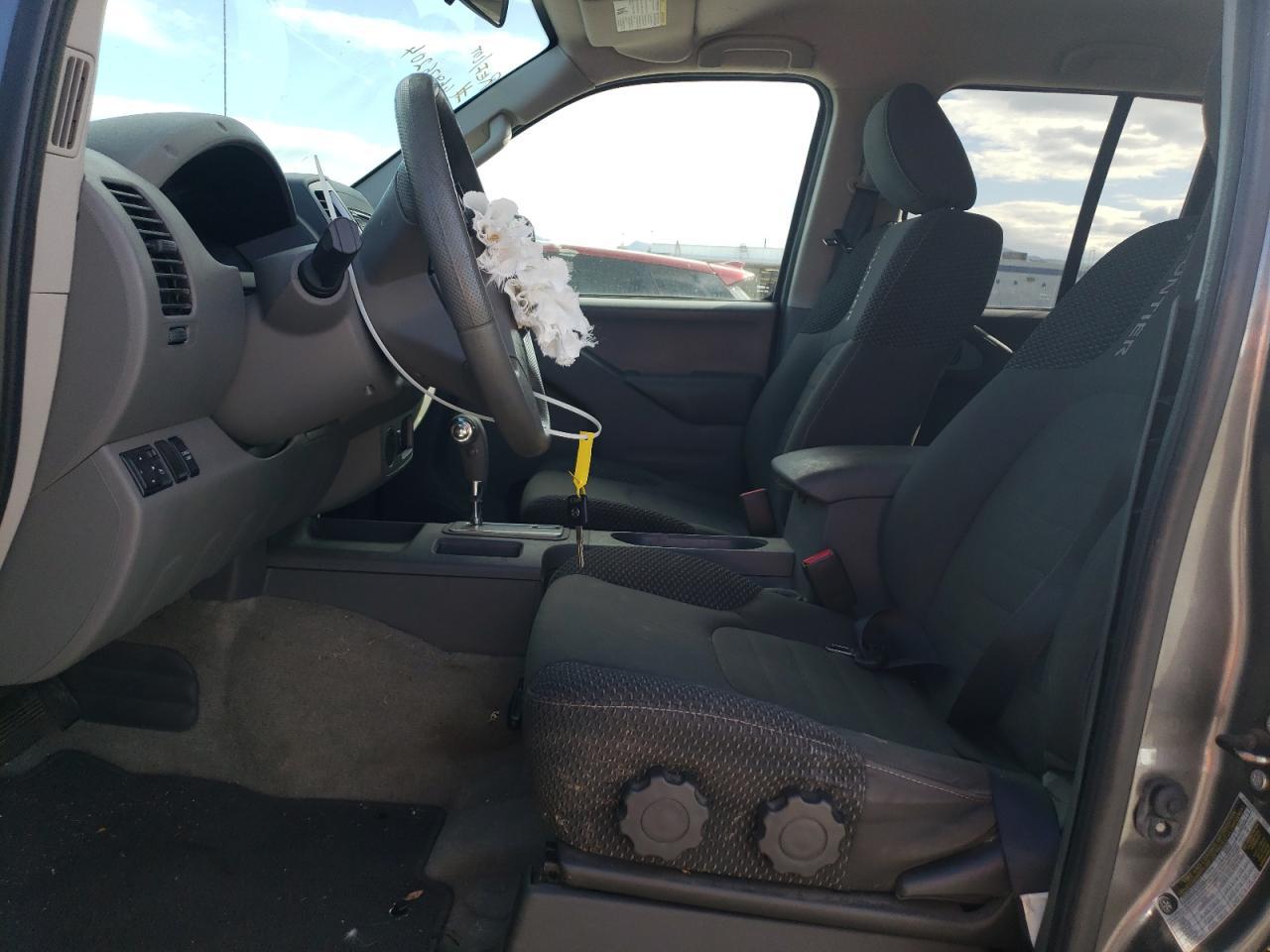 2016 NISSAN FRONTIER S - Фото 7