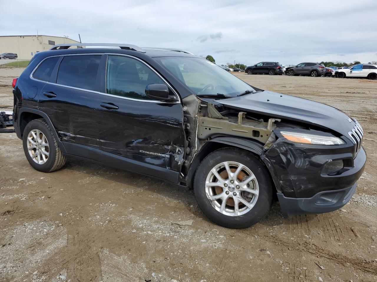 2016 JEEP CHEROKEE L - Image 4