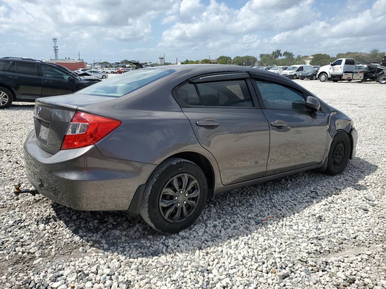 2012 HONDA CIVIC LX - Фото 3