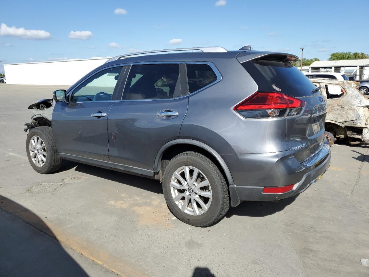 2017 NISSAN ROGUE S - Фото 2
