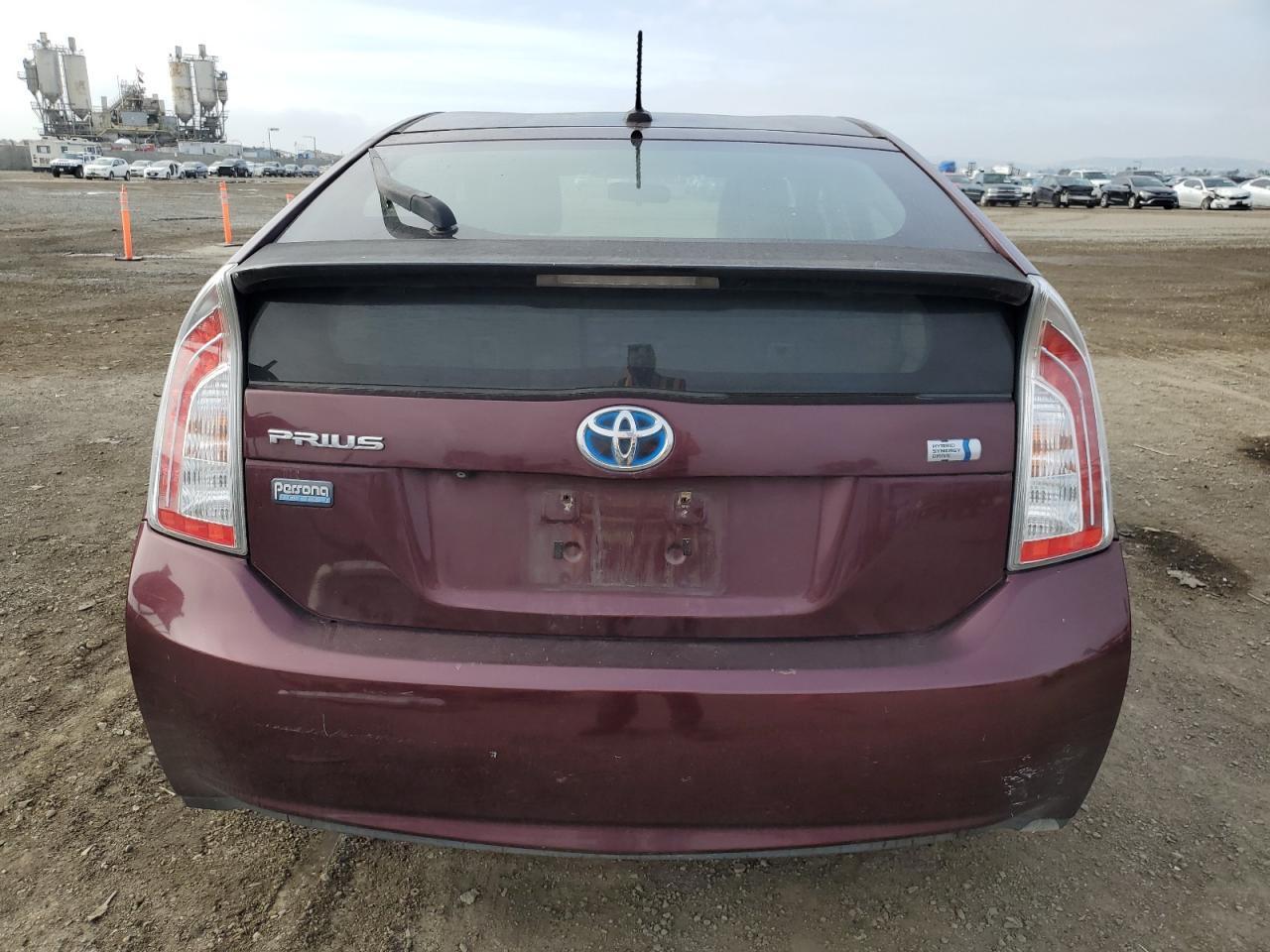 2013 TOYOTA PRIUS - Фото 6