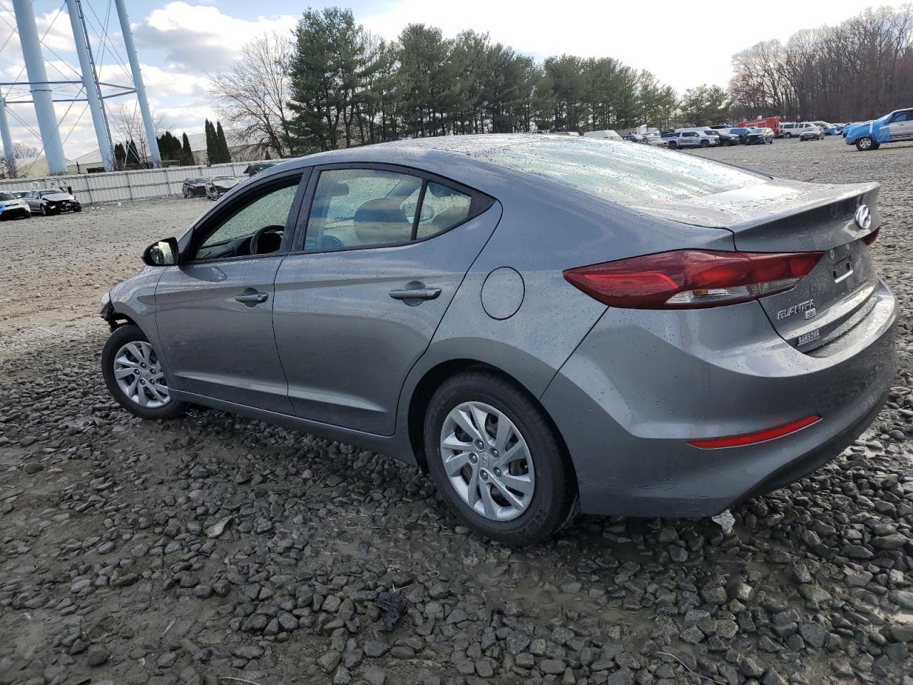 2018 HYUNDAI ELANTRA SE - Фото 2