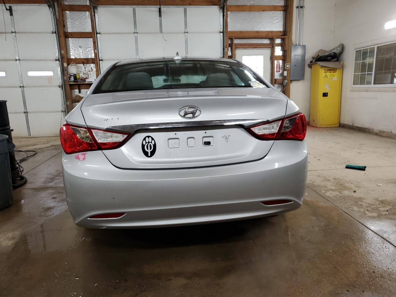 2011 HYUNDAI SONATA GLS - Image 6