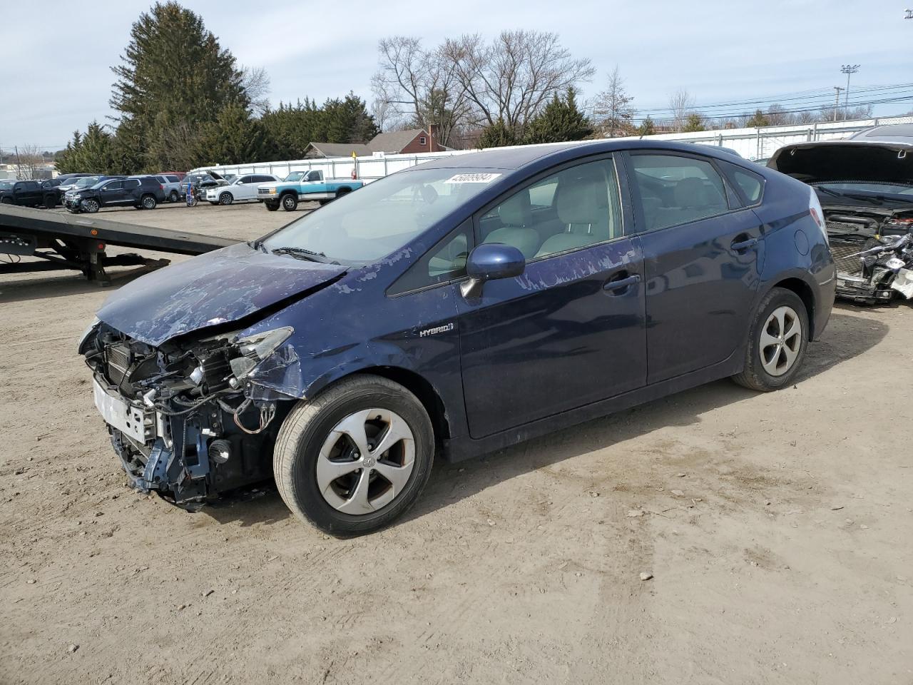 2013 TOYOTA PRIUS car image