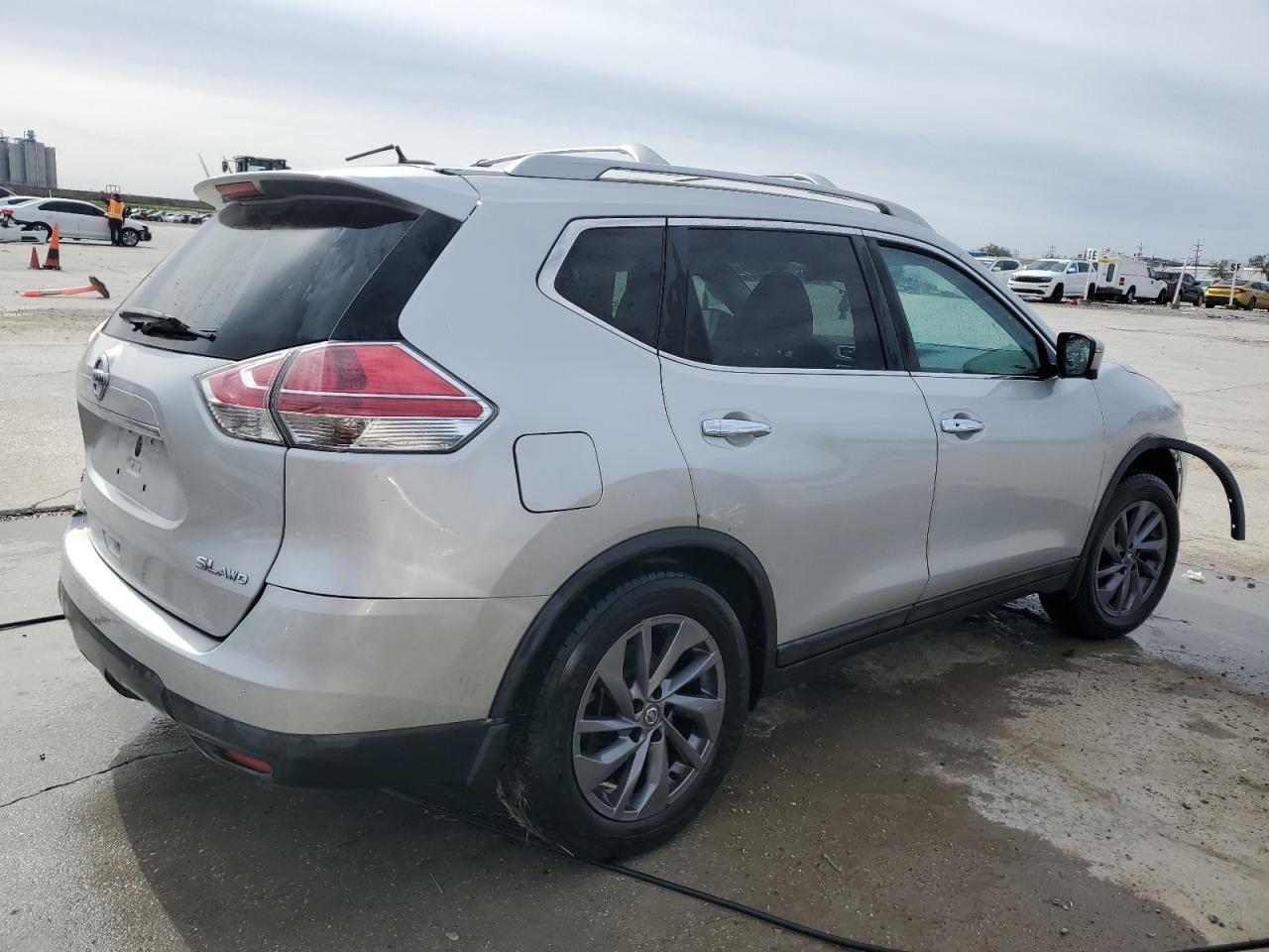 2016 NISSAN ROGUE S - Фото 3