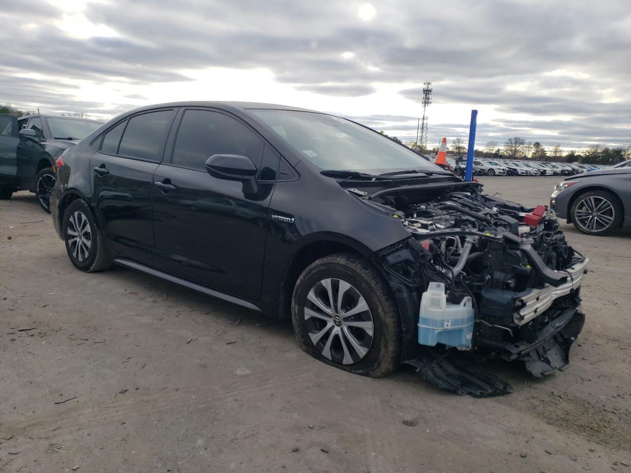 2021 TOYOTA COROLLA LE - Фото 4