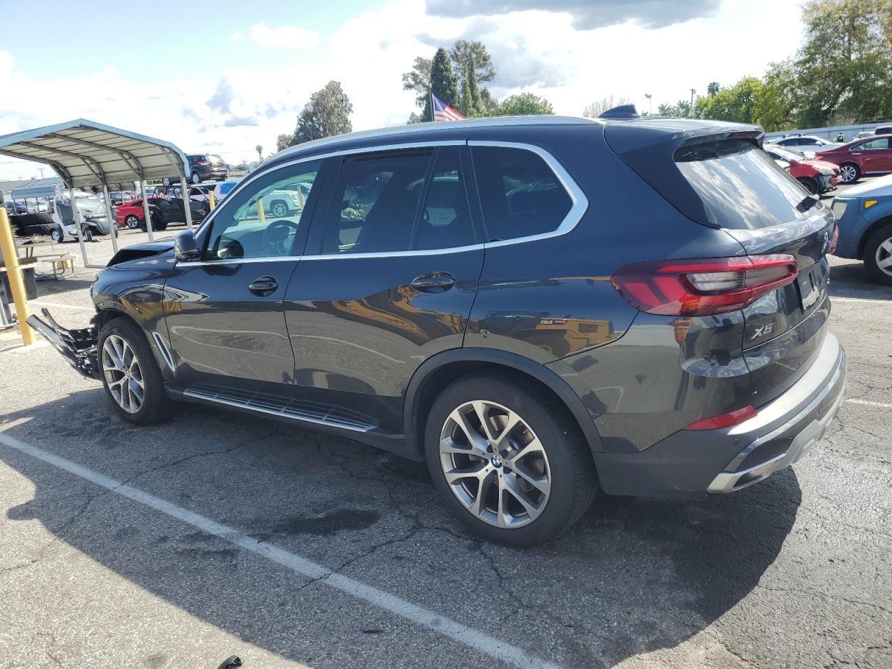 2023 BMW X5 XDRIVE4 - Image 2
