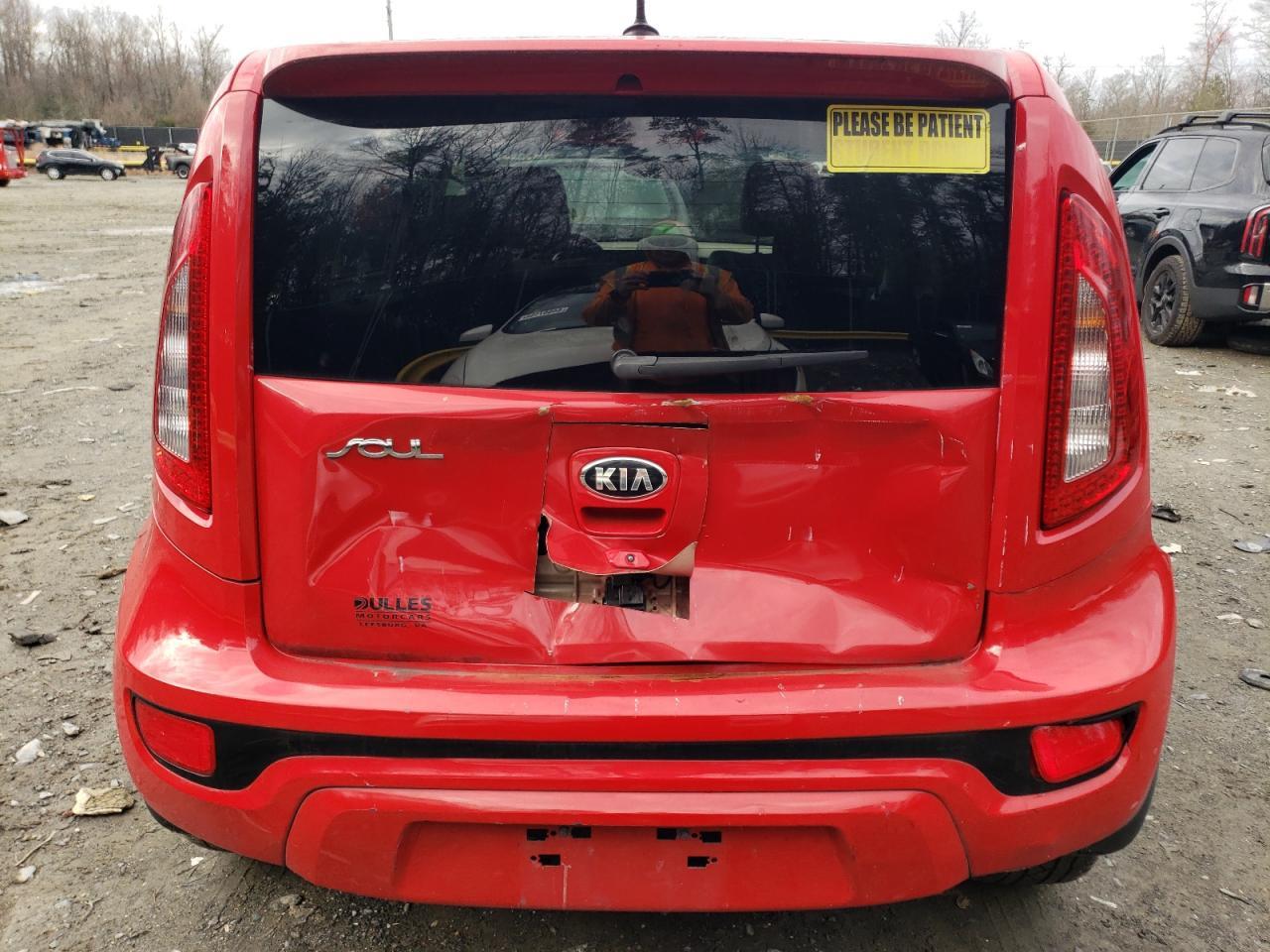 2013 KIA SOUL + - Image 6