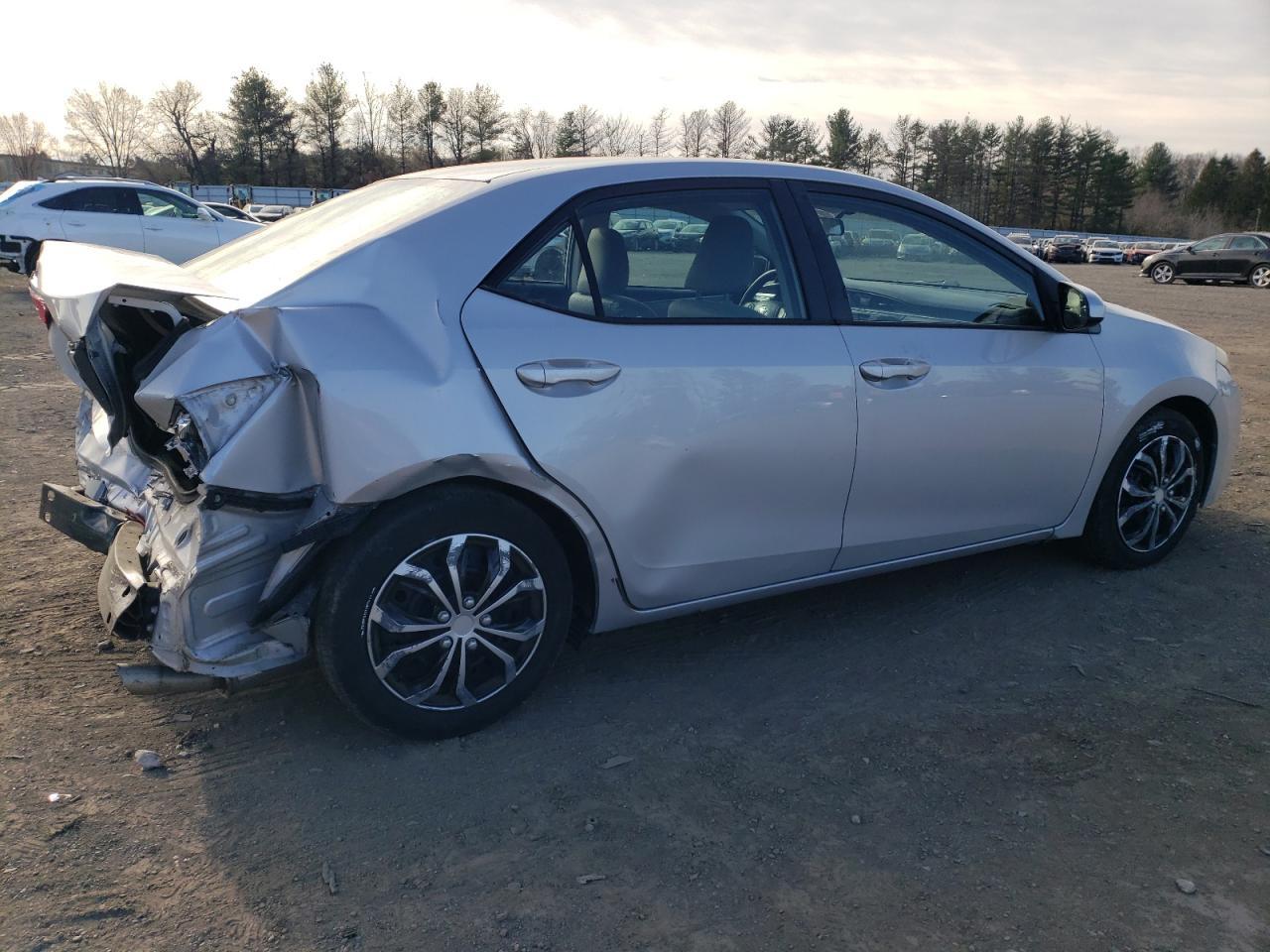 2015 TOYOTA COROLLA L - Image 3