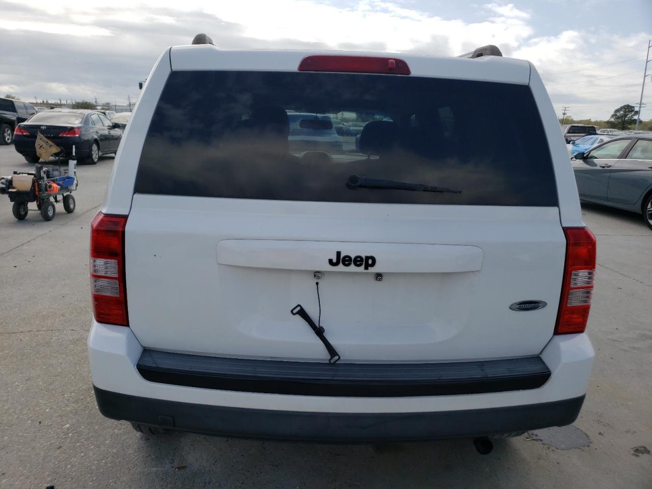 2015 JEEP PATRIOT SP - Фото 6