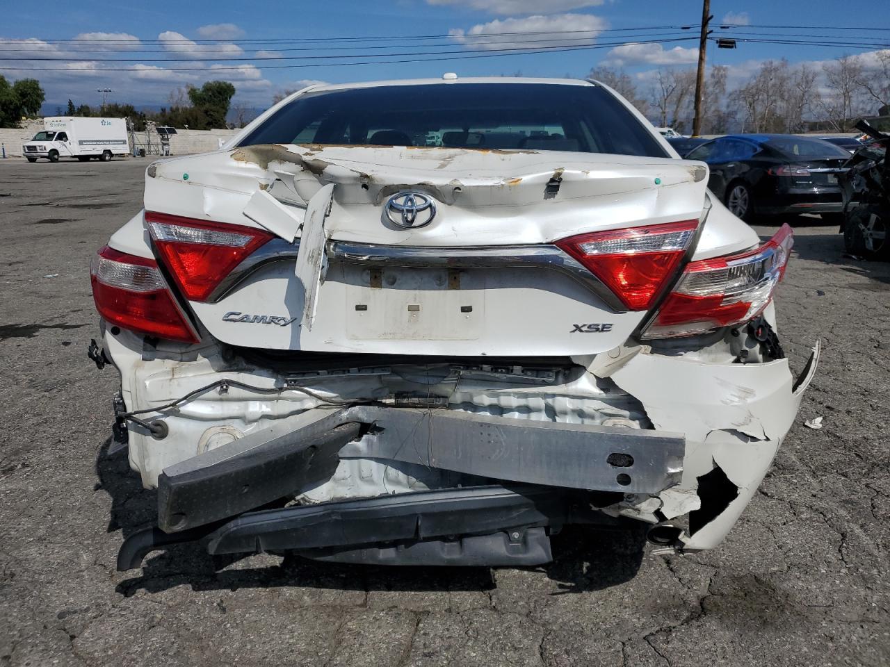 2017 TOYOTA CAMRY LE - Image 6