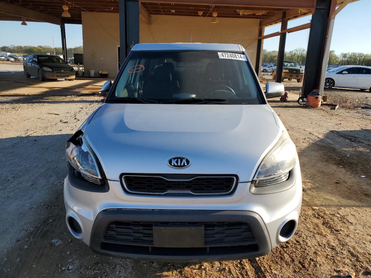 2013 KIA SOUL + - Image 5