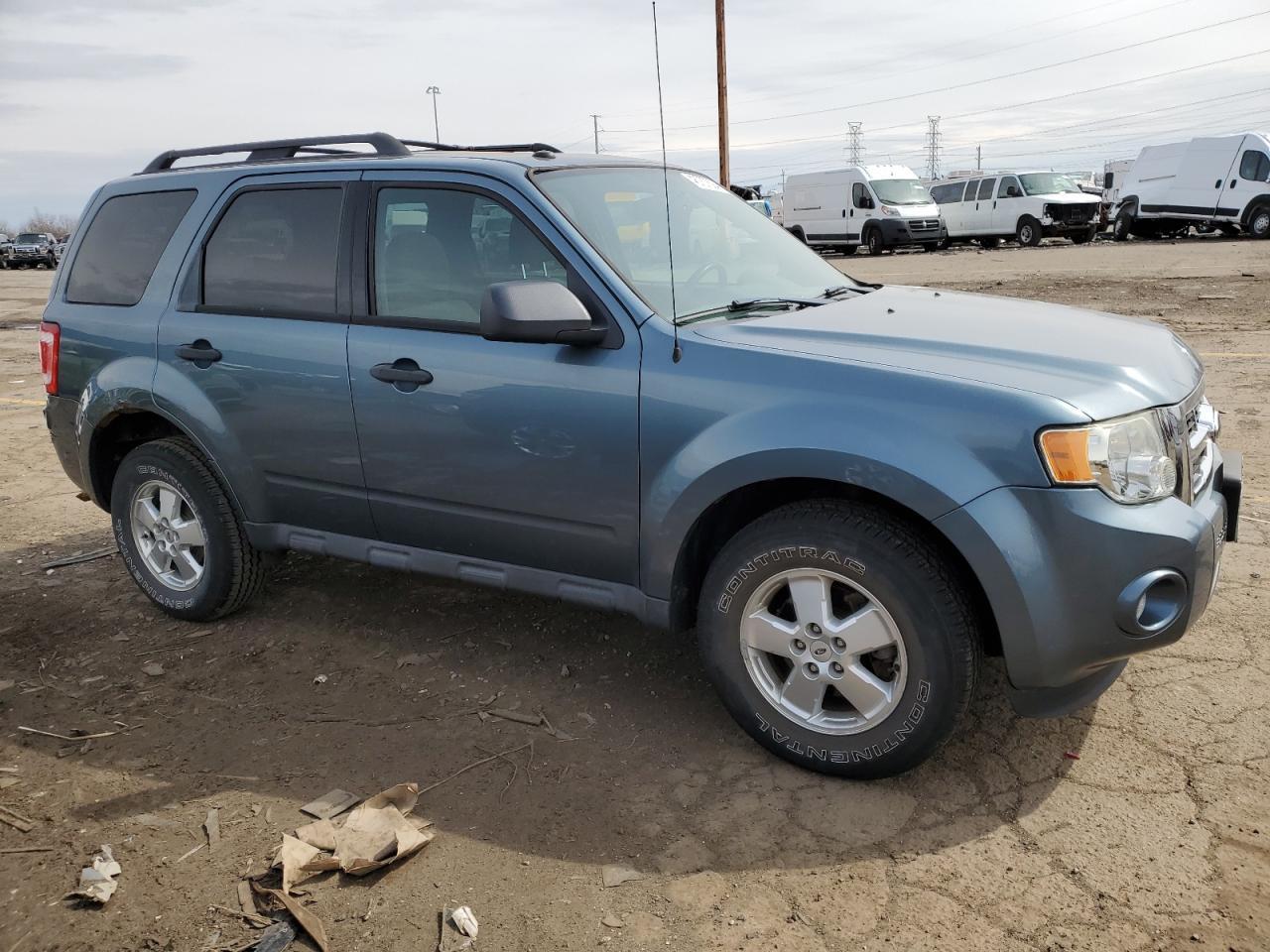 2012 FORD ESCAPE XLT - Image 4
