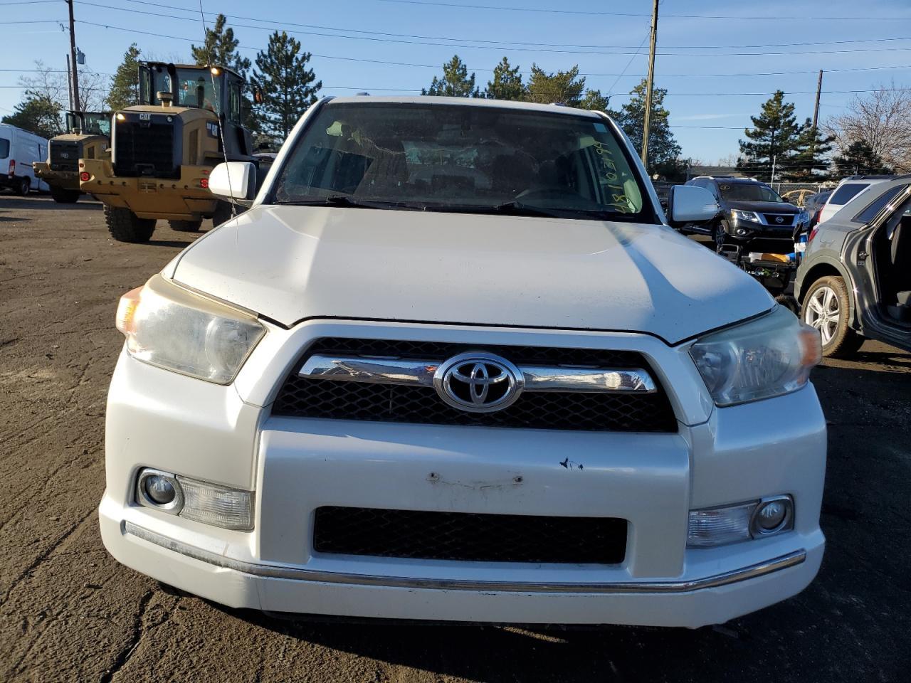 2011 TOYOTA 4RUNNER SR - Image 5