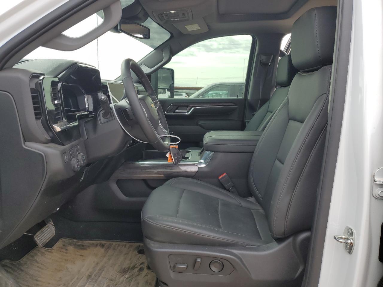 2024 CHEVROLET SILVERADO - Image 7