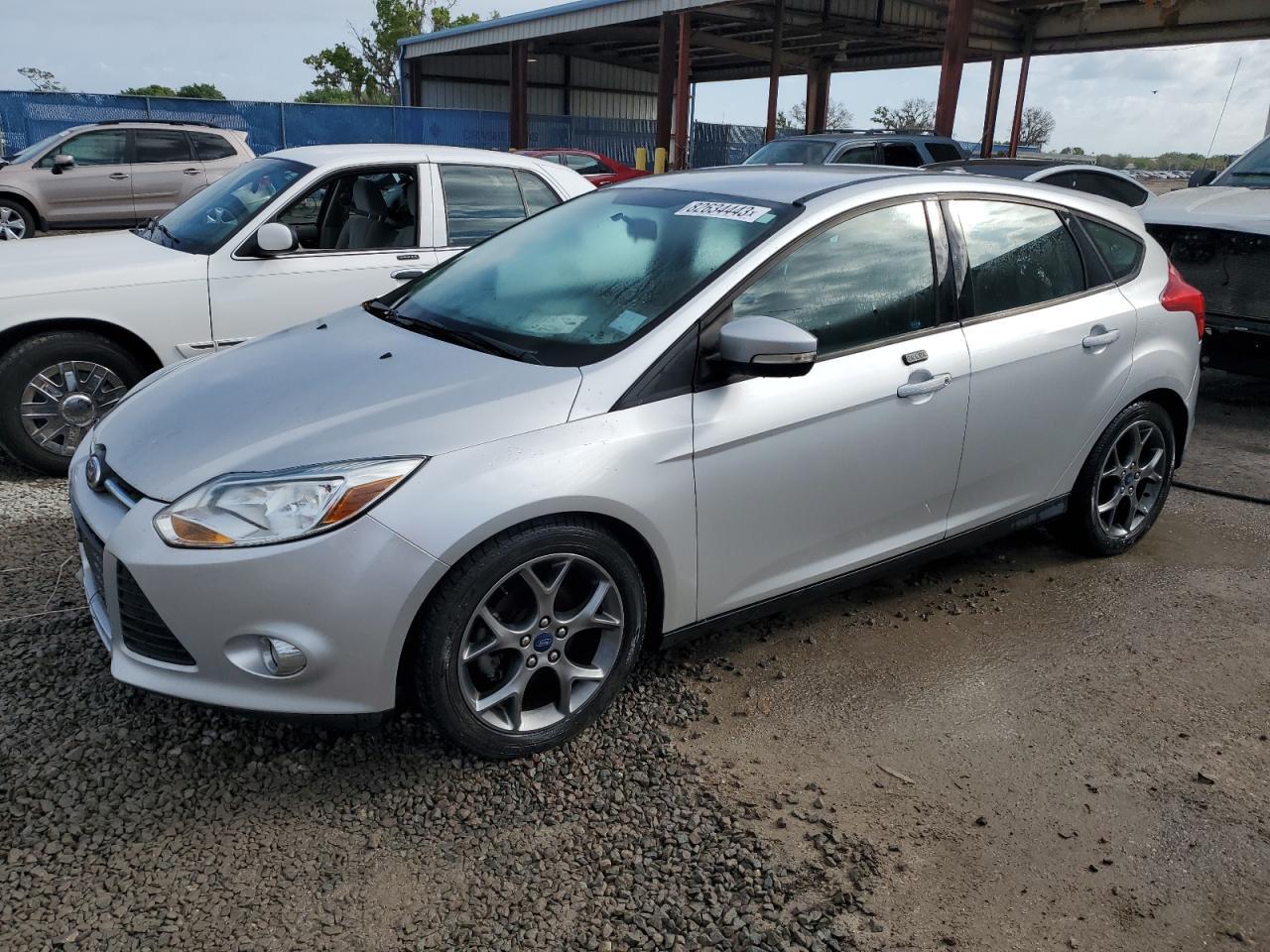 2014 FORD FOCUS SE car image