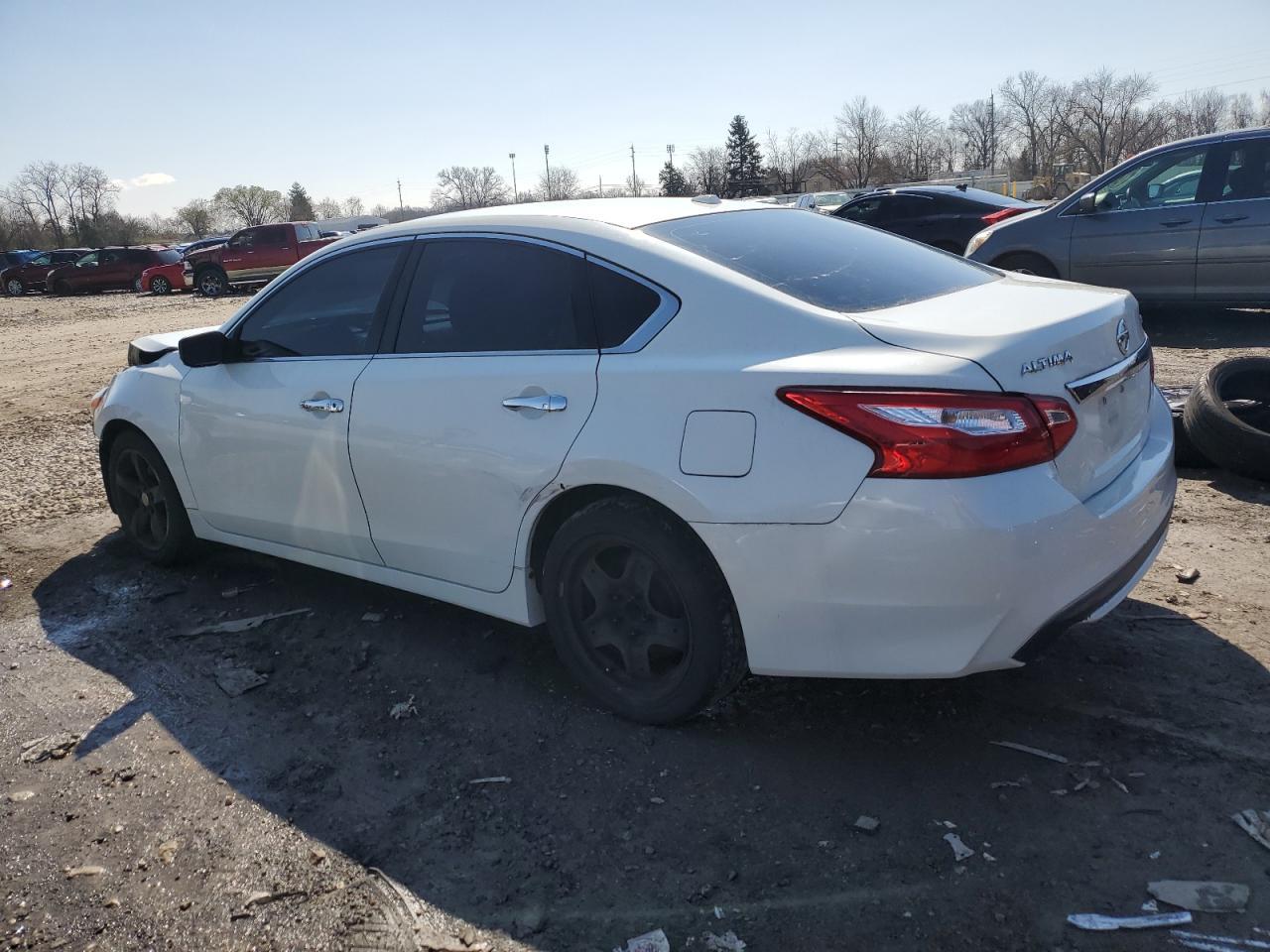 2017 NISSAN ALTIMA 2.5 - Фото 2