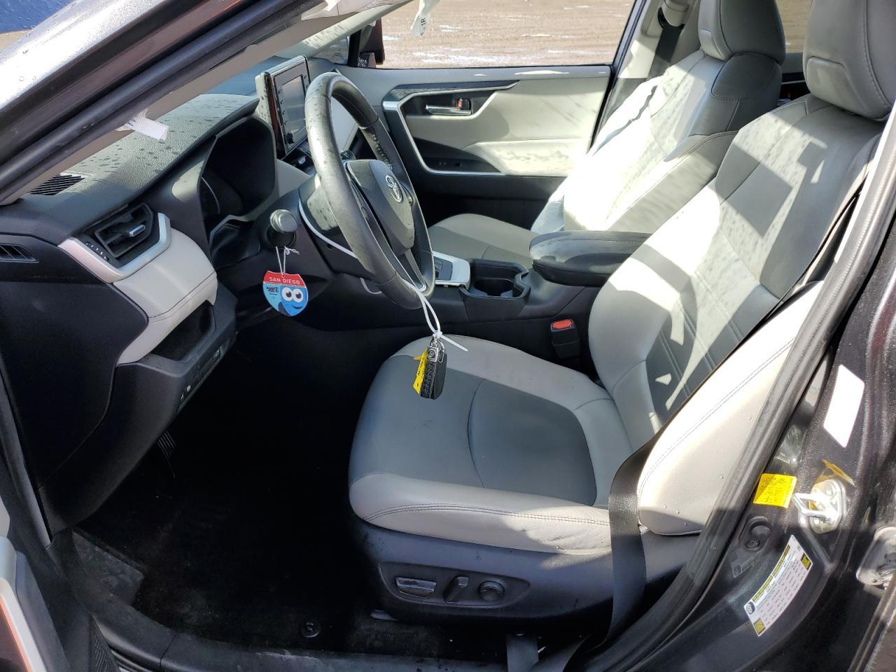 2019 TOYOTA RAV4 XLE P - Image 7