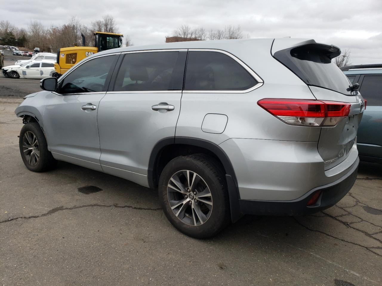 2018 TOYOTA HIGHLANDER - Image 2
