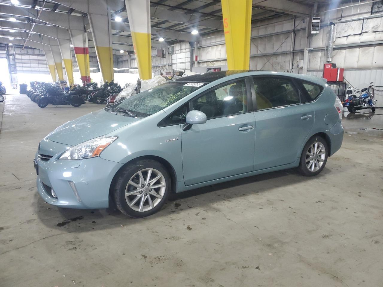 2013 TOYOTA PRIUS V