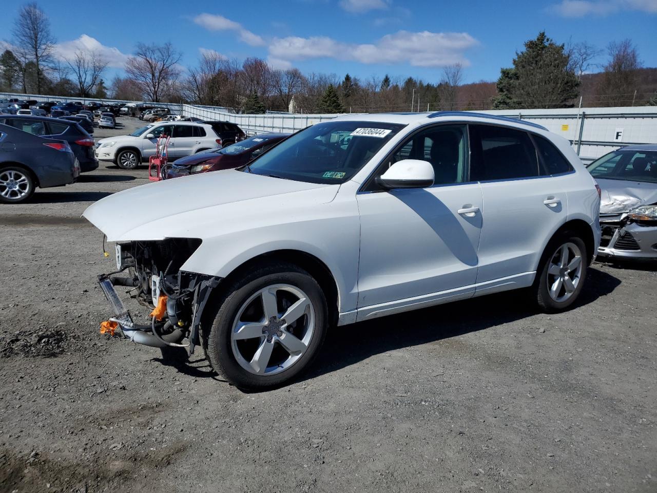 2011 AUDI Q5 PREMIUM