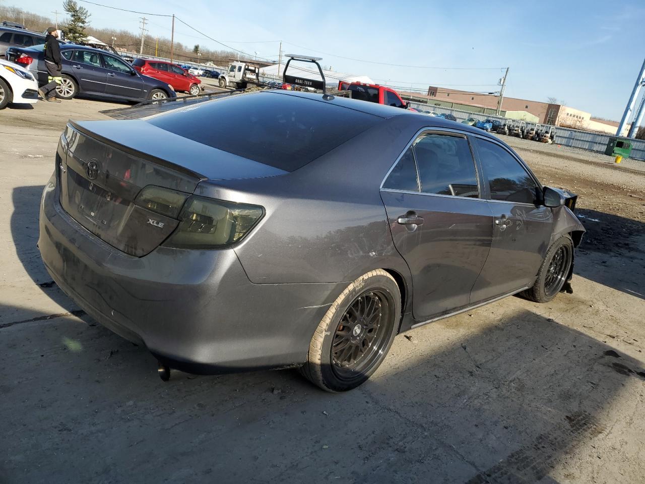 2012 TOYOTA CAMRY SE - Фото 3