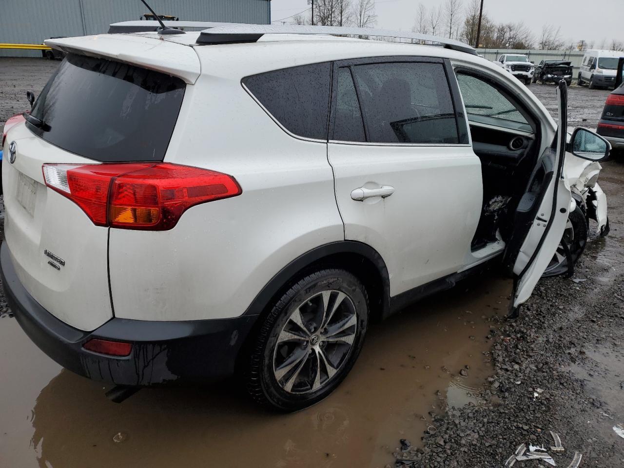 2015 TOYOTA RAV4 LIMIT - Фото 3