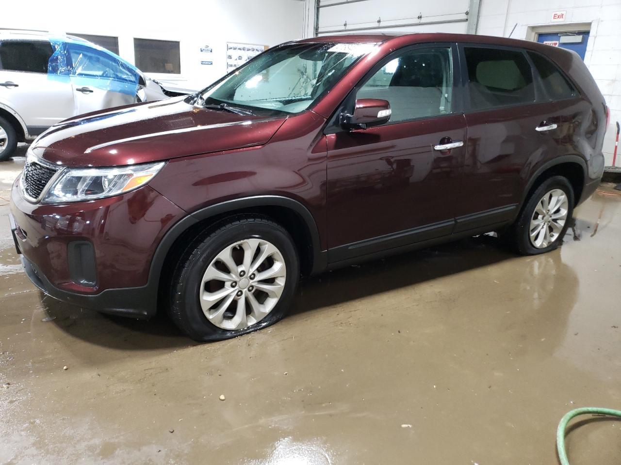 2014 KIA SORENTO LX