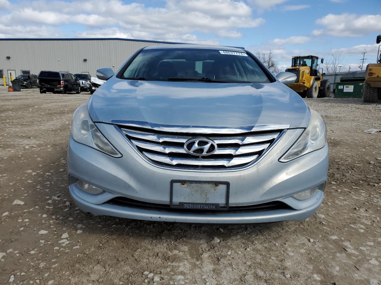 2011 HYUNDAI SONATA SE - Image 5