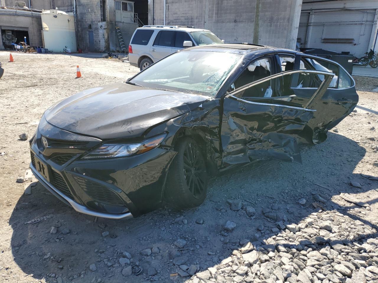 2024 TOYOTA CAMRY XSE car image