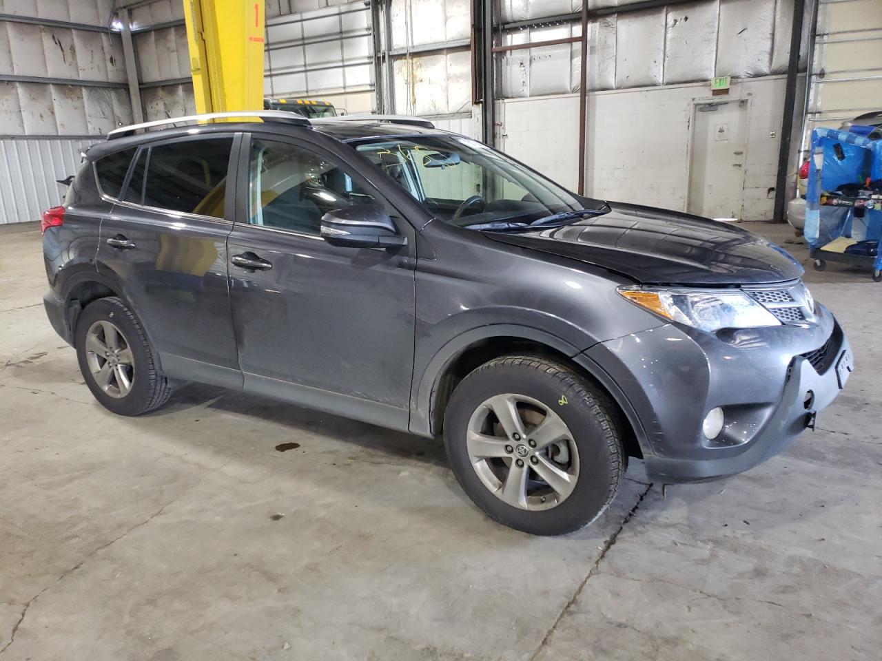 2015 TOYOTA RAV4 XLE - Image 4
