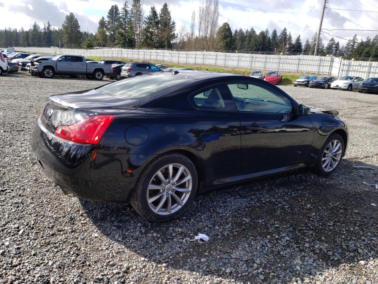 2012 INFINITI G37 - Image 3
