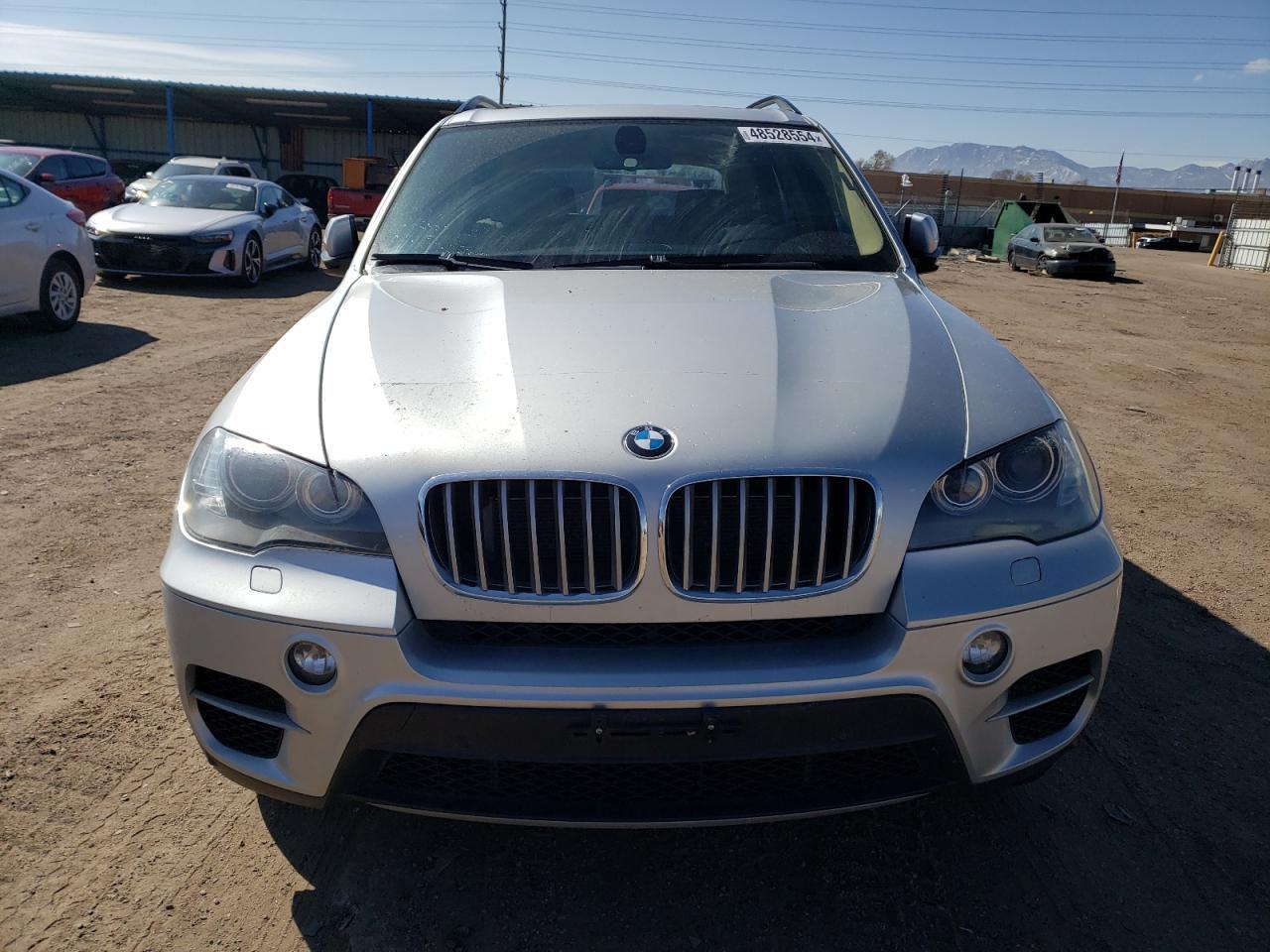 2011 BMW X5 XDRIVE5 - Image 5