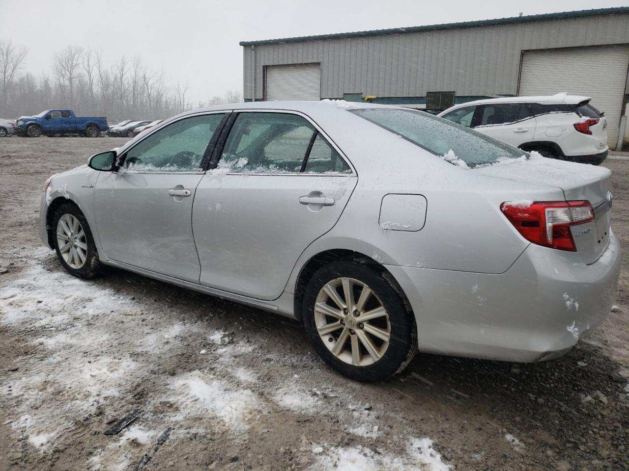 2012 TOYOTA CAMRY HYBR - Фото 2