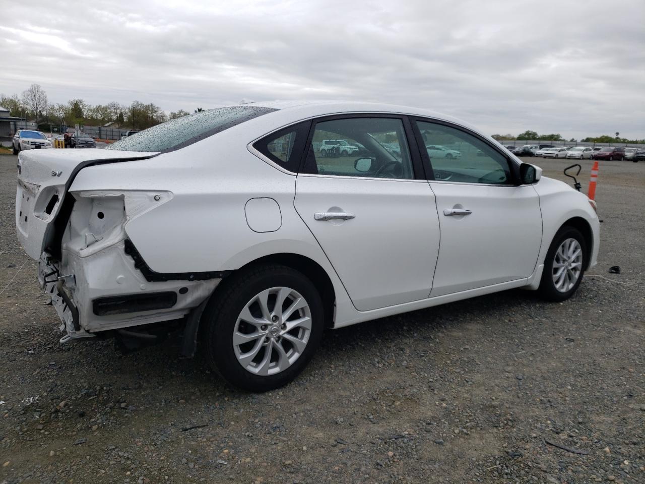 2018 NISSAN SENTRA S - Фото 3
