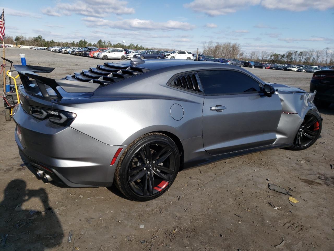 2022 CHEVROLET CAMARO LT1 - Image 3
