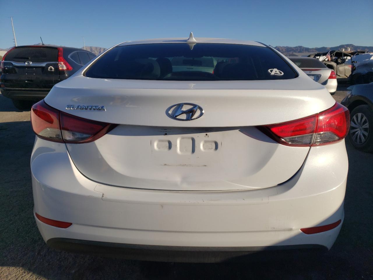 2015 HYUNDAI ELANTRA SE - Фото 6