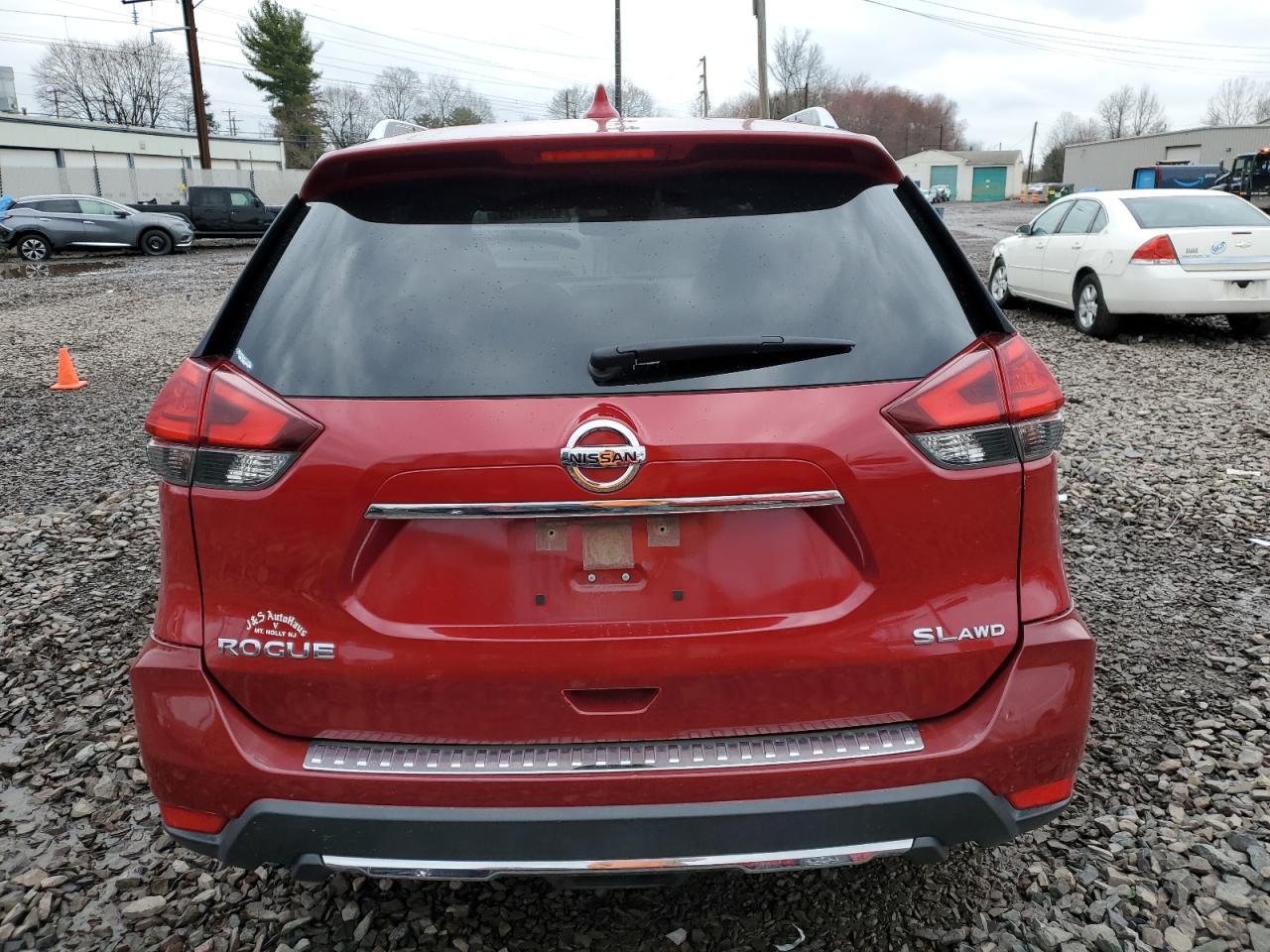 2017 NISSAN ROGUE S - Фото 6