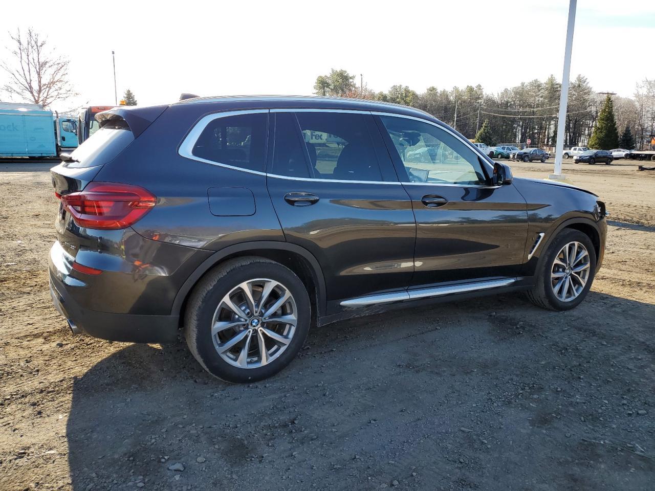 2019 BMW X3 XDRIVE3 - Image 3