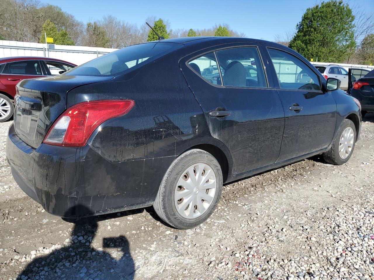 2016 NISSAN VERSA S - Фото 3