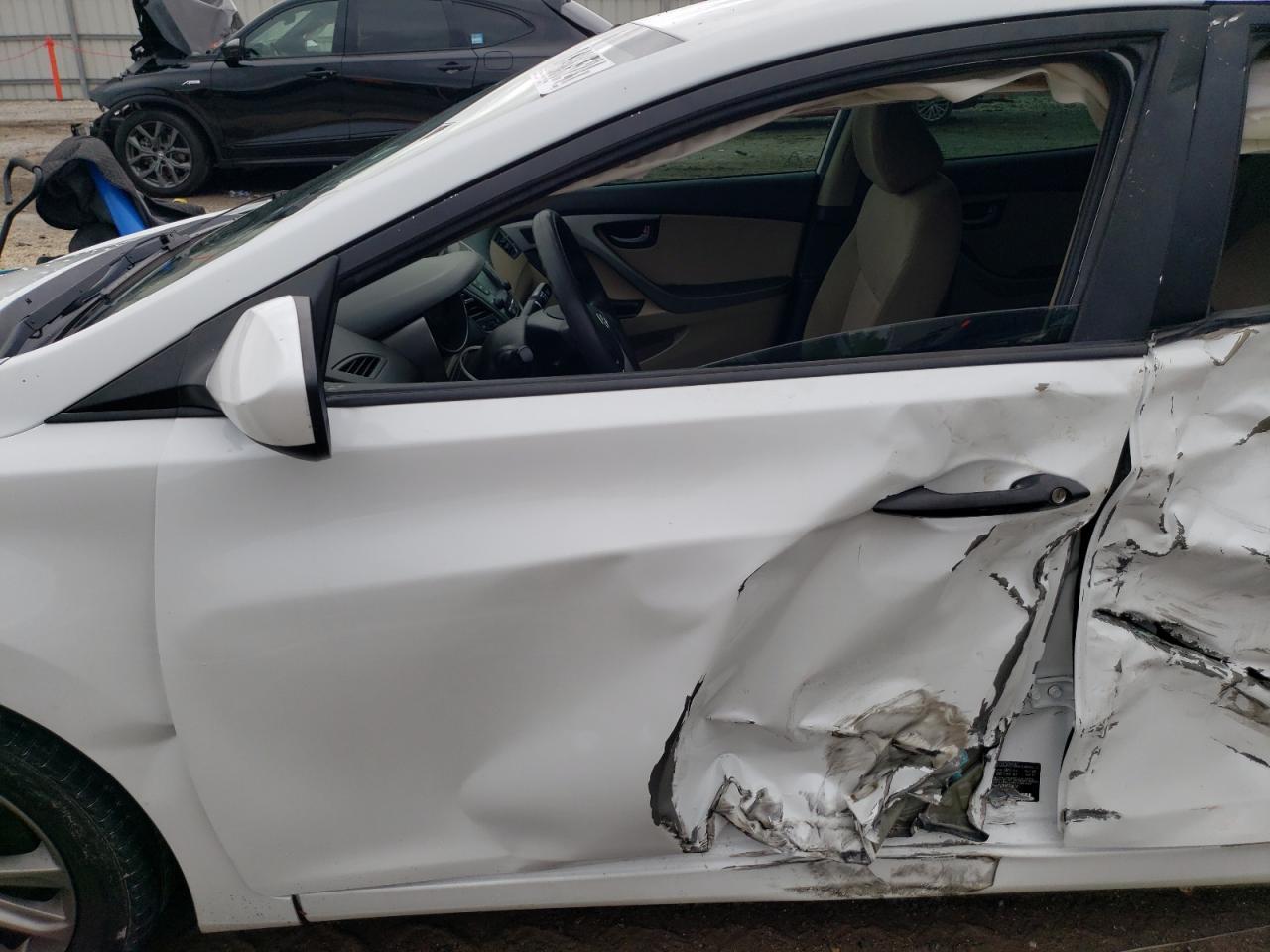 2015 HYUNDAI ELANTRA SE - Фото 7