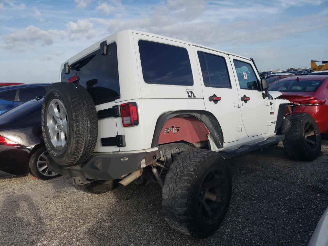 2014 JEEP WRANGLER U - Image 3