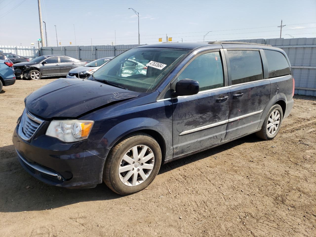2014 CHRYSLER TOWN & COU
