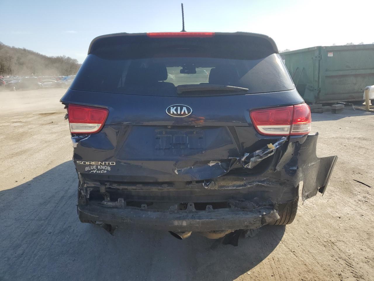2016 KIA SORENTO LX - Image 6