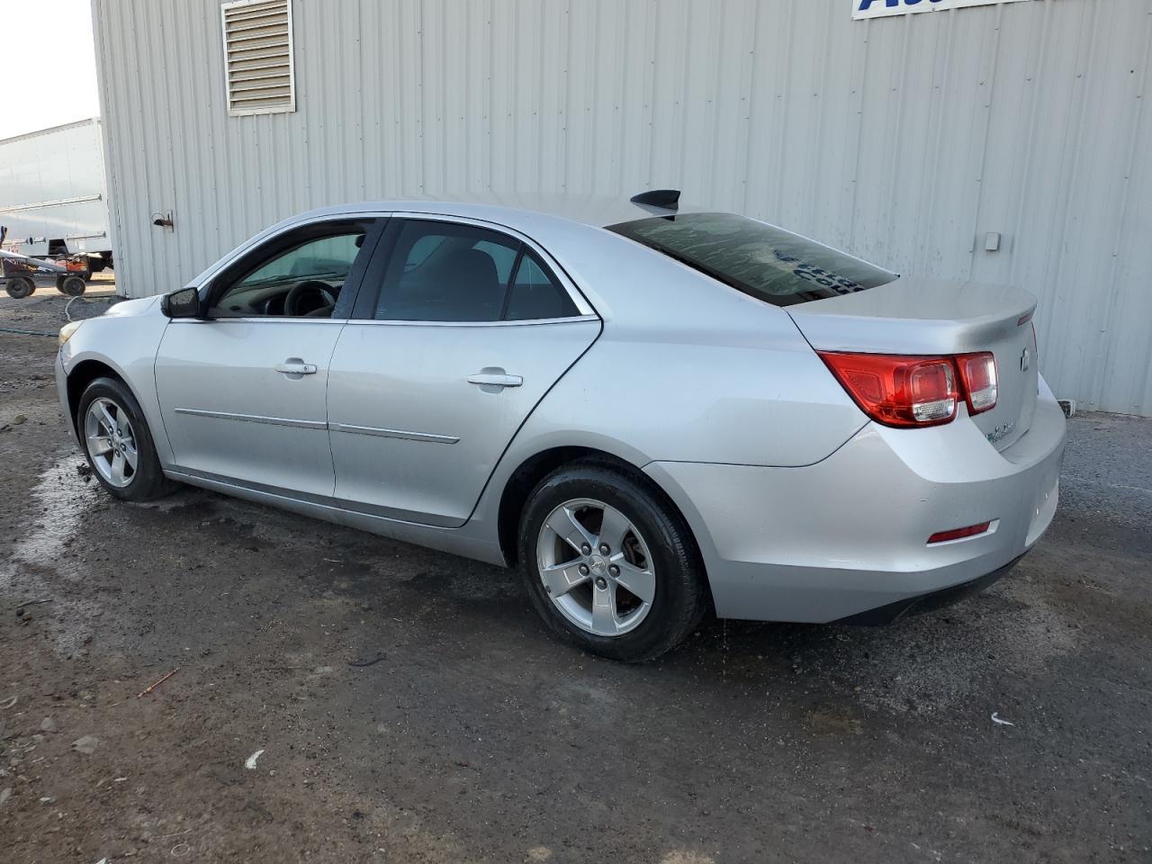 2015 CHEVROLET MALIBU LS - Фото 2
